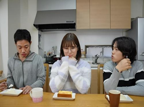 Sepupu kami yang cantik