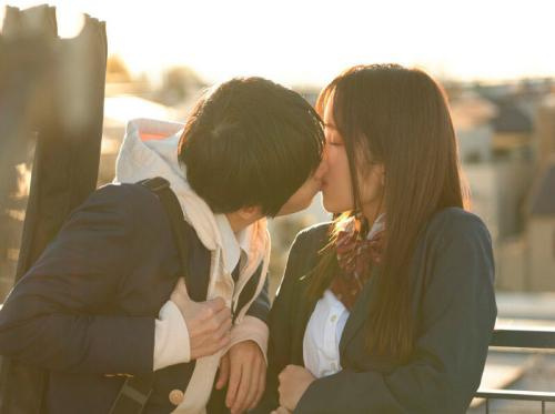 Lên đỉnh trên tầng thượng cùng cô bạn gái siêu dâm